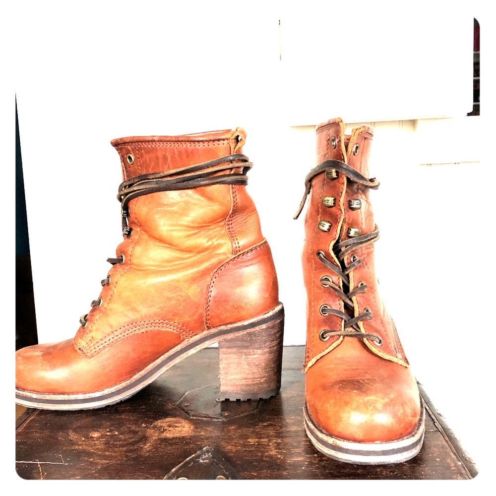 Frye Sabrina Lace up Ankle Boot Size 7